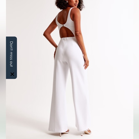 Abercrombie & Fitch White Sleeveless Jumpsuit - Picture 2 of 4